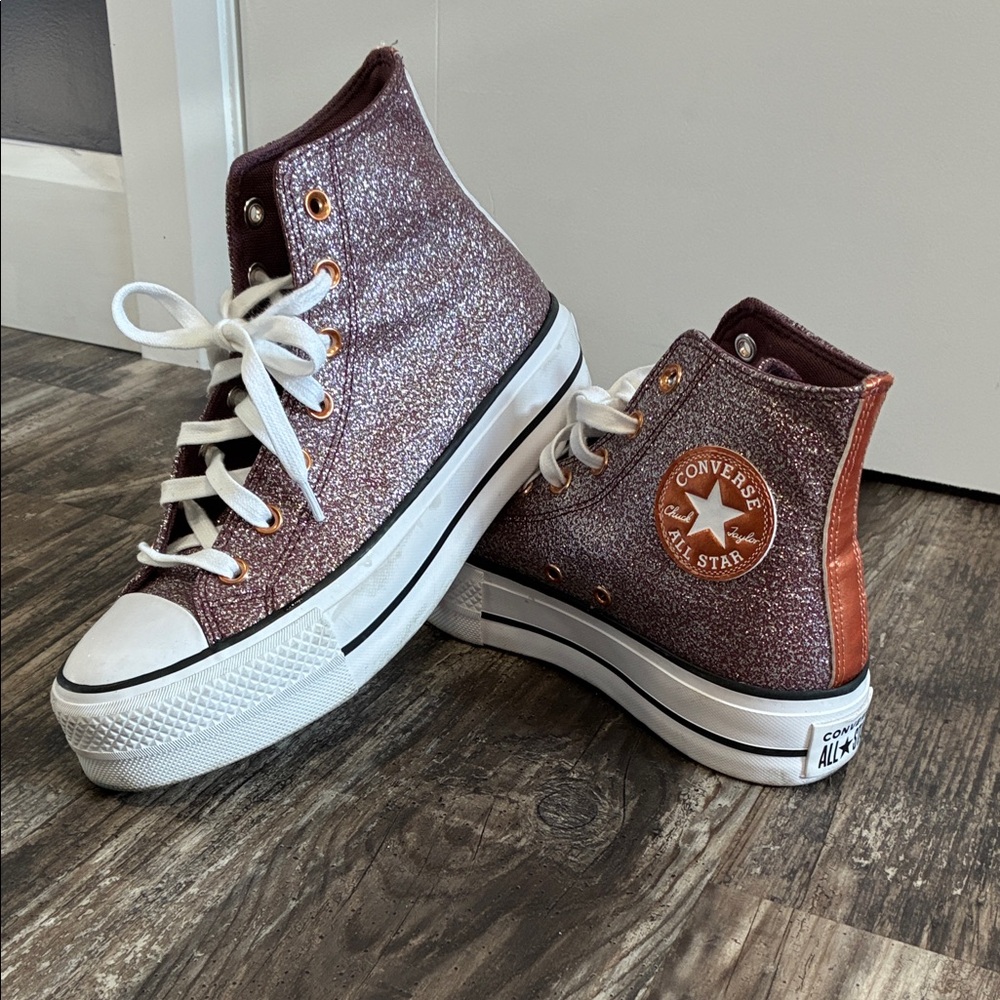 Women’s Converse Chuck Taylor Dark Wine/Copper/White high tops - size 7.5